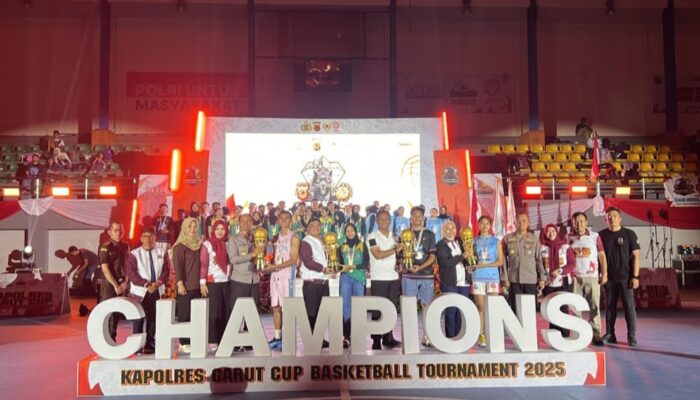 SMPN 2 Garut dan SMAN 11 Garut Sapu Bersih Juara di Kapolres Garut Cup 2025