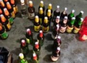 Polres Garut Bongkar Penjualan Miras COD, 84 Botol Diamankan dari Pelaku di Ciawitali