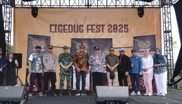 Bupati Garut Buka FEDAS Jalan-jalan di Cigedug, Pelayanan Publik Didekatkan, UMKM Didorong Tumbuh