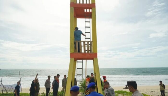 Pantau Pantai Selatan Jelang Libur Nataru, Bupati Garut Ingatkan Pengelola Wisata Utamakan Keselamatan Pengunjung