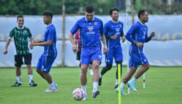 Persib Panaskan Mesin Jelang Duel Penentu di ACL Two, Bojan Hodak Bidik Kemenangan
