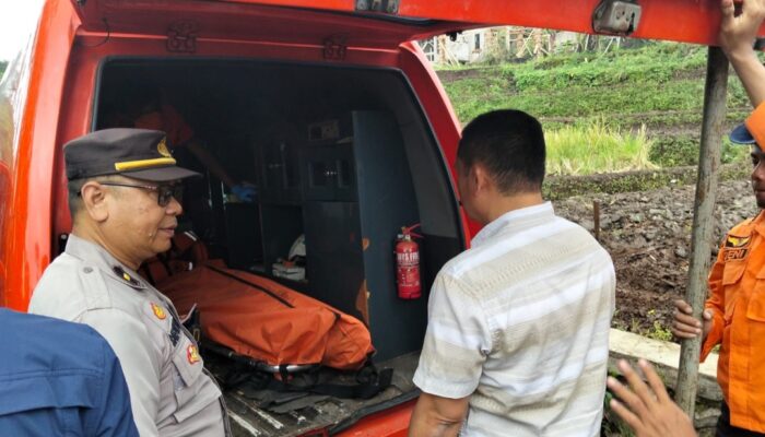 Dikira Boneka, Mayat Pemuda Ditemukan Tersangkut di Anak Sungai Cipamulihan Garut