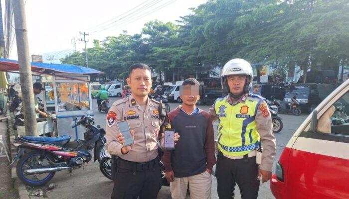 Ponsel Raib di Angkot Garut–Wanaraja, Polisi Bergerak Cepat hingga Terbongkar di Jok Sopir