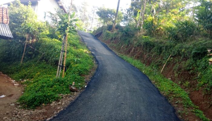 Tanjakan Nini Kokon Cisewu Garut Kini Mulus Berhotmiks, Warga Tak Lagi Waswas Melintas