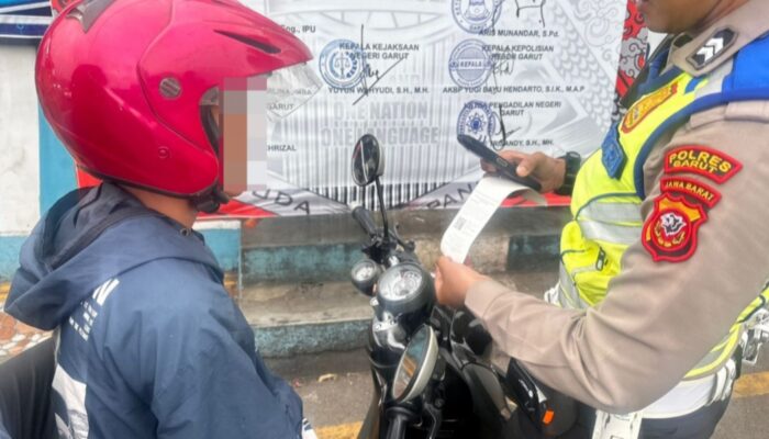 Satlantas Polres Garut Uji Coba ETLE Handheld, Tilang Elektronik Kini Bisa Langsung di Lokasi