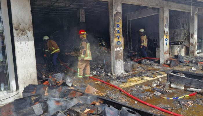 Toko Oleh-oleh di Garut Hangus Terbakar, Pemilik Rugi Rp300 Juta dalam Hitungan Menit