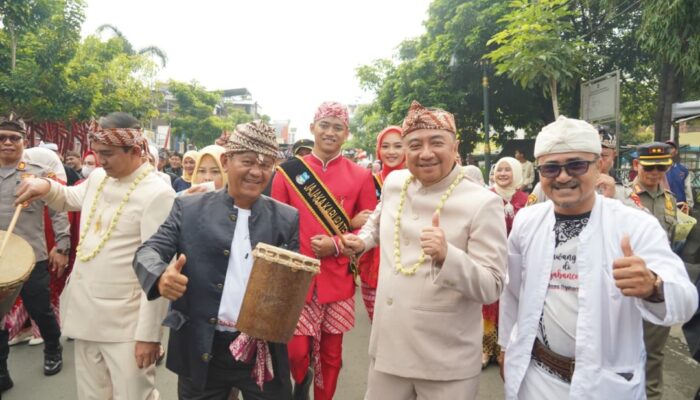 HJG ke-213, Bupati Garut Pimpin Mapag Hurip hingga Ziarah ke Makam Bupati Terdahulu