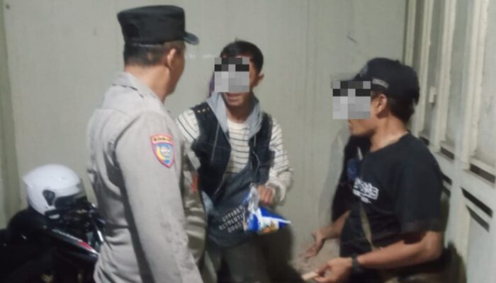 Dua Pria Mabuk di Depan RS Malangbong Diamankan Polisi, Berawal dari Laporan Call Center 110