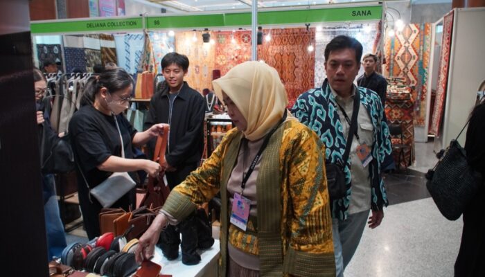 Dekranasda Jabar Bukukan Penjualan Rp450 Juta di Inacraft 2026, Produk Kriya Diserbu Pembeli Global