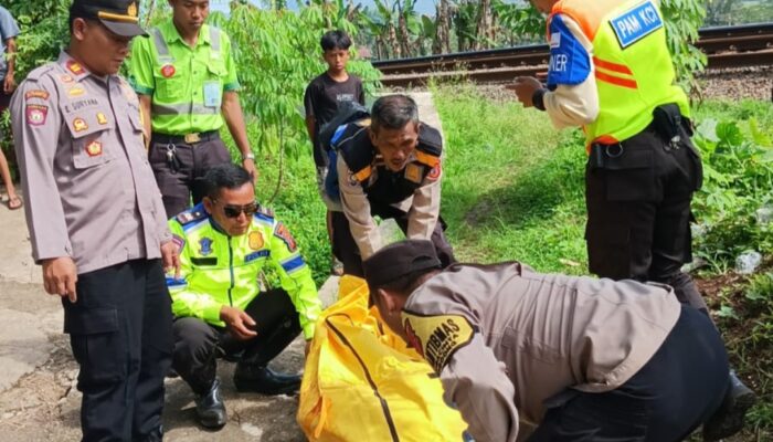 Lansia Dilaporkan Hilang Ditemukan Tewas Tertabrak Kereta Api di Leuwigoong Garut