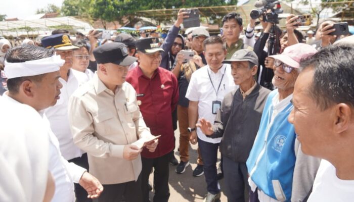 Menhub dan Dedi Mulyadi Tinjau Jalur Mudik di Garut, 483 Pengemudi Delman dan Becak Dapat Kompensasi Rp200.000 per Hari