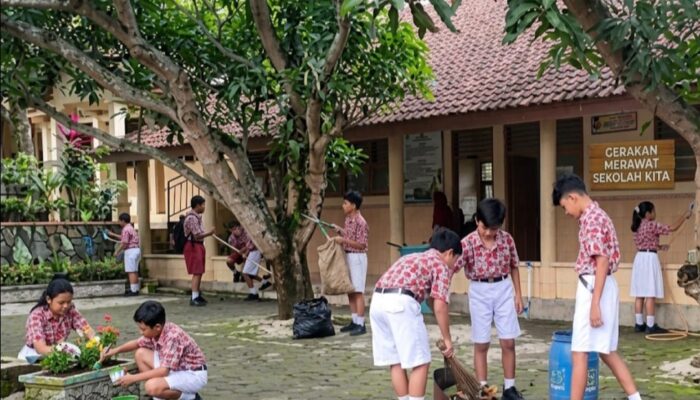 Banyak Sekolah Rusak Gara-gara Hal Sepele, Dewan Pendidikan Garut Usul Gerakan “Gemas”