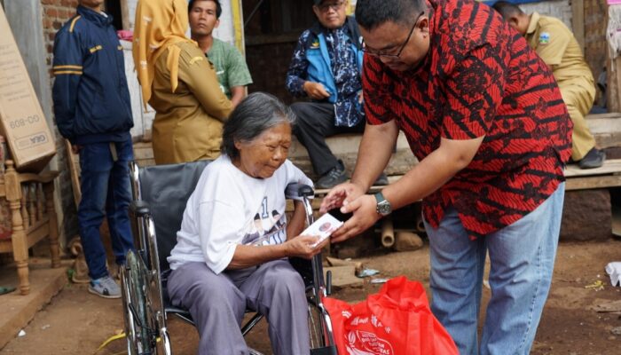 Temuan di Balik Blusukan Anggota DPRD Garut, Lansia Sakit Bertahun-tahun hingga Warga Rentan yang Luput dari Bantuan