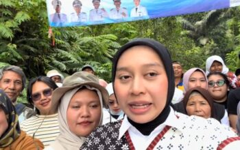 Putri Karlina Hibahkan Insentif Rp281 Juta untuk Perbaikan Jalan di Pamulihan Garut