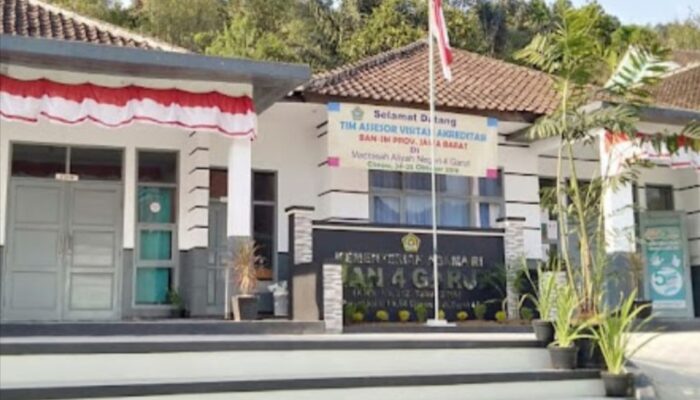 MAN 4 Garut Gelar Pelepasan 27 Siswa dengan Panggung Terbuka, Alumni Siap Reuni Sederhana Usai Acara
