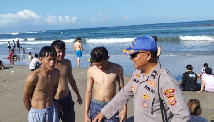 Long Weekend, Satpolairud Polres Garut Perketat Patroli di Pantai Karangpapak, Wisatawan Diimbau Waspada Ombak