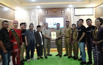 Penantian Panjang Alun-alun Limbangan Berakhir, Bupati Garut Serahkan Sertipikat Resmi Aset Daerah