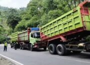 Truk Toronton Patah As di Kadungora, Jalur Utama Garut Lumpuh Sementara