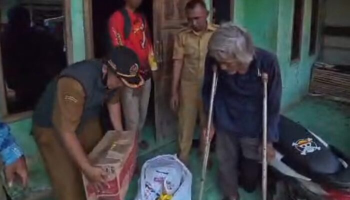 Dinsos Garut Jemput Bola Bantu Pak Unang di Sucinaraja, Kaki Palsu dan Bansos Mulai Diupayakan
