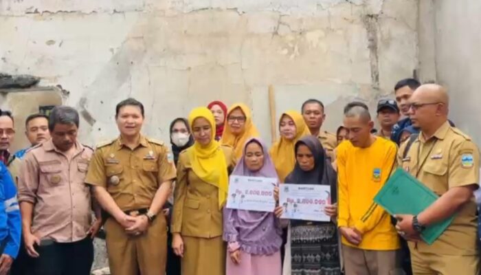 Kebakaran di Banjarwangi Tewaskan Dua Warga, Dinsos Garut Salurkan Bantuan dan Santunan bagi Korban
