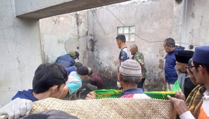 Kebakaran Maut di Banjarwangi Garut, Dua Remaja Tewas Terjebak saat Tidur, Satu Selamat dengan Luka Bakar