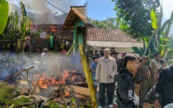 Tiga Rumah Milik Tiga Janda Terbakar di Cisewu, Dua Ludes Jadi Puing, Kerugian Capai Ratusan Juta Rupiah