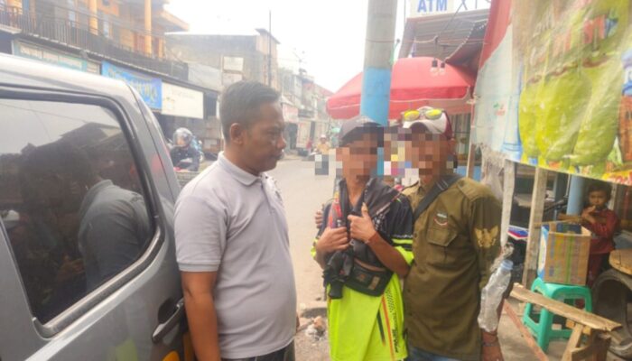 Dilaporkan Warga karena Cegat Kendaraan, Dua Penjual Air Mineral di Garut Dibina Polisi
