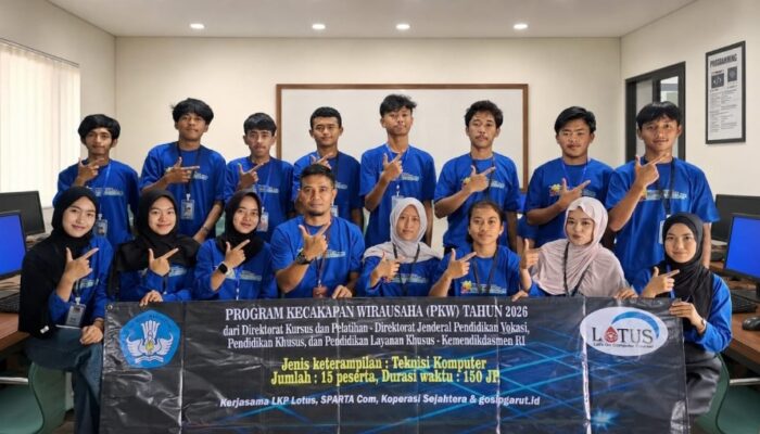 Didukung Kemendikdasmen, LKP Lotus Cisewu Garut Lahirkan 15 Teknisi Komputer Siap Kerja dan Berwirausaha