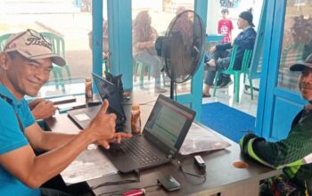 Manfaatkan Hajat Laut Santolo, Disdukcapil Garut Tuntaskan 188 Layanan Adminduk untuk Warga Pesisir
