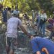 Jalan Tak Kunjung Diperbaiki, Warga Karangsewu Garut Pilih Patungan Cor Beton