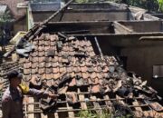 Diduga Korsleting Listrik, Rumah Panggung di Banjarwangi Ludes Terbakar saat Pemilik Berada di Kebun