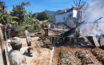 Rumah Panggung di Bungbulang Garut Ludes Terbakar, Diduga Dipicu Tungku Pengolahan Gula Aren