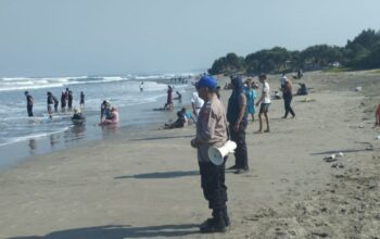 Libur Sekolah Dongkrak Kunjungan ke Pantai Garut Selatan, Pengamanan Diperketat demi Keselamatan Wisatawan