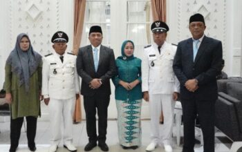 Garut Kerap Salah Sasaran Bansos, Bupati Syakur Sentil Dua Kades Anyar: “Saya Juga Mau Kalau Dikasih”