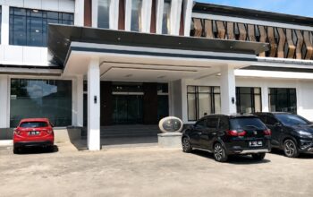Ketiadaan Korwil Lumpuhkan Pendidikan Garut: Sekolah Terbengkalai, Disdik Diserbu Guru ​
