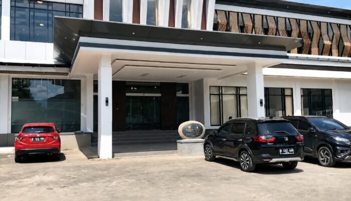 Ketiadaan Korwil Lumpuhkan Pendidikan Garut: Sekolah Terbengkalai, Disdik Diserbu Guru ​