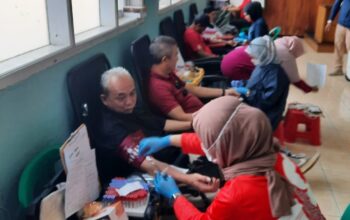 Merawat Silaturahmi Lewat Kemanusiaan, Iluni One Garut Gelar Donor Darah, Kumpulkan 65 Labu untuk PMI