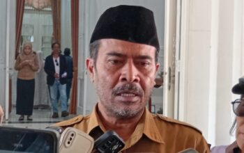 Tiga Kades PAW di Garut Dilantik Bupati Syakur, Dua Desa Lainnya Segera Menyusul