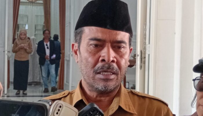 Tiga Kades PAW di Garut Dilantik Bupati Syakur, Dua Desa Lainnya Segera Menyusul
