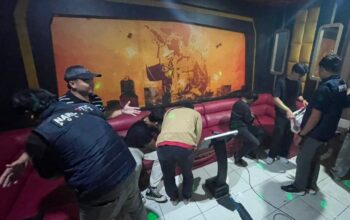 Razia Tempat Hiburan Malam di Garut, Dua Orang Positif Narkoba dan 30 Botol Miras Diamankan