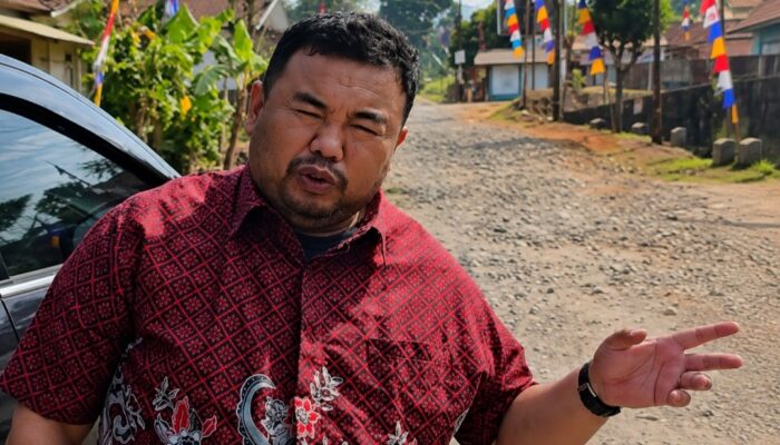Yudha Puja Turnawan Desak Pemkab Garut Benahi 9 Kilometer Jalan Rusak di Cihurip
