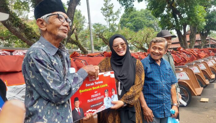 Suntikan Listrik untuk Pedati Lansia di Garut