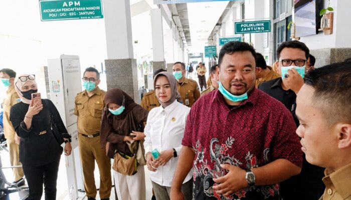 Pasien Membeludak di RSUD dr. Slamet Garut: UGD Overkapasitas, Fasilitas Minim