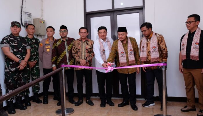 Ketua KPU RI Apresiasi Hibah Gedung KPU Garut, Sebut Tak Semua KPU Daerah Miliki Kantor Sendiri
