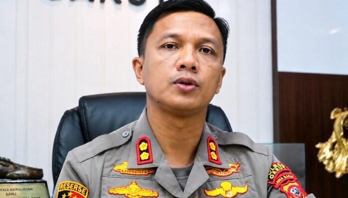 Kapolres Garut Menyamar Jadi Warga, Uji Respons 110 dengan Laporan Sabung Ayam