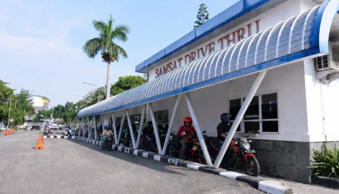 Pangkas Birokrasi, Bayar Pajak Kendaraan di Jawa Barat Kini Tanpa BPKB Asli