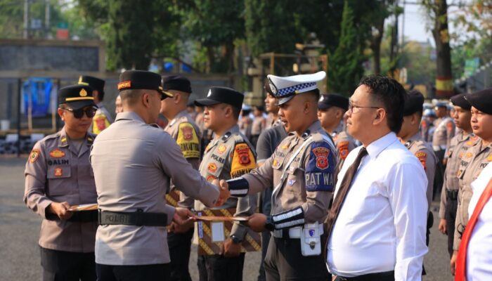 Pengungkapan Kasus Narkoba dan Prestasi Olahraga, 30 Anggota Polres Garut Diganjar Apresiasi