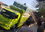 Dugaan Overload dan As Roda Patah, Truk Fuso Oleng di Jalur Bandung–Tasikmalaya