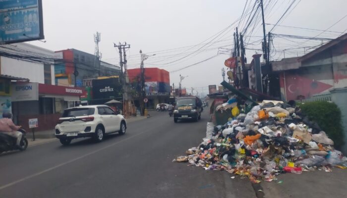Gunungan Sampah Menjepit Garut, TPA Pasirbajing Kehabisan Napas